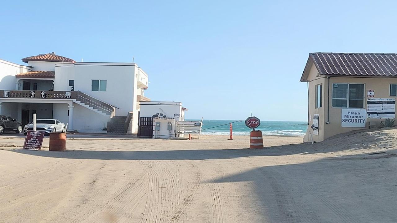 The Suites At Rocky Point 2 Exterior photo